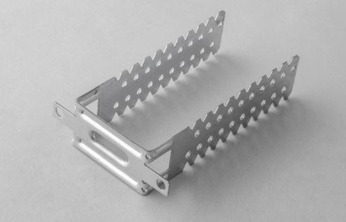 STAFFA UNIVERSALE DA 3-12cm SP. 0.8mm